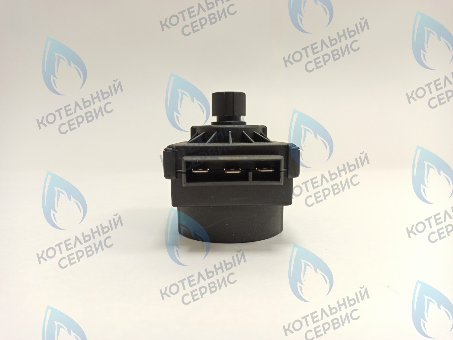 GM001-05 Сервопривод (мотор) трехходового клапана универсальный 7,5мм 220/240v (С) FERROLI, PROTHERM, VIESSMANN, ALPENHOFF, ALPHATHERM, ELECTROLUX, ROC, ELSOTHERM, OASIS, POLYKRAFT, HAIER, CHAFFOTEAUX, ARISTON, MIZUDO, ITALTHERM, THERMEX в Санкт-Петербурге