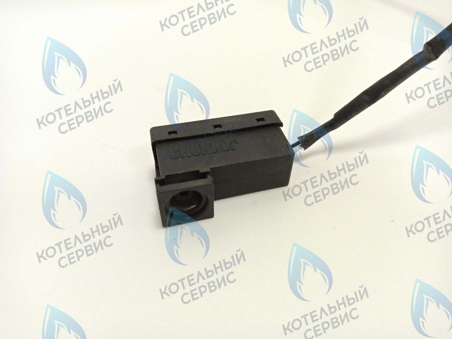 FS018-02 Микропереключатель с кабелем CHUNHUI ELECTROLUX (AB13050013), BAXI (5641800), Neva Lux (11614) в Санкт-Петербурге