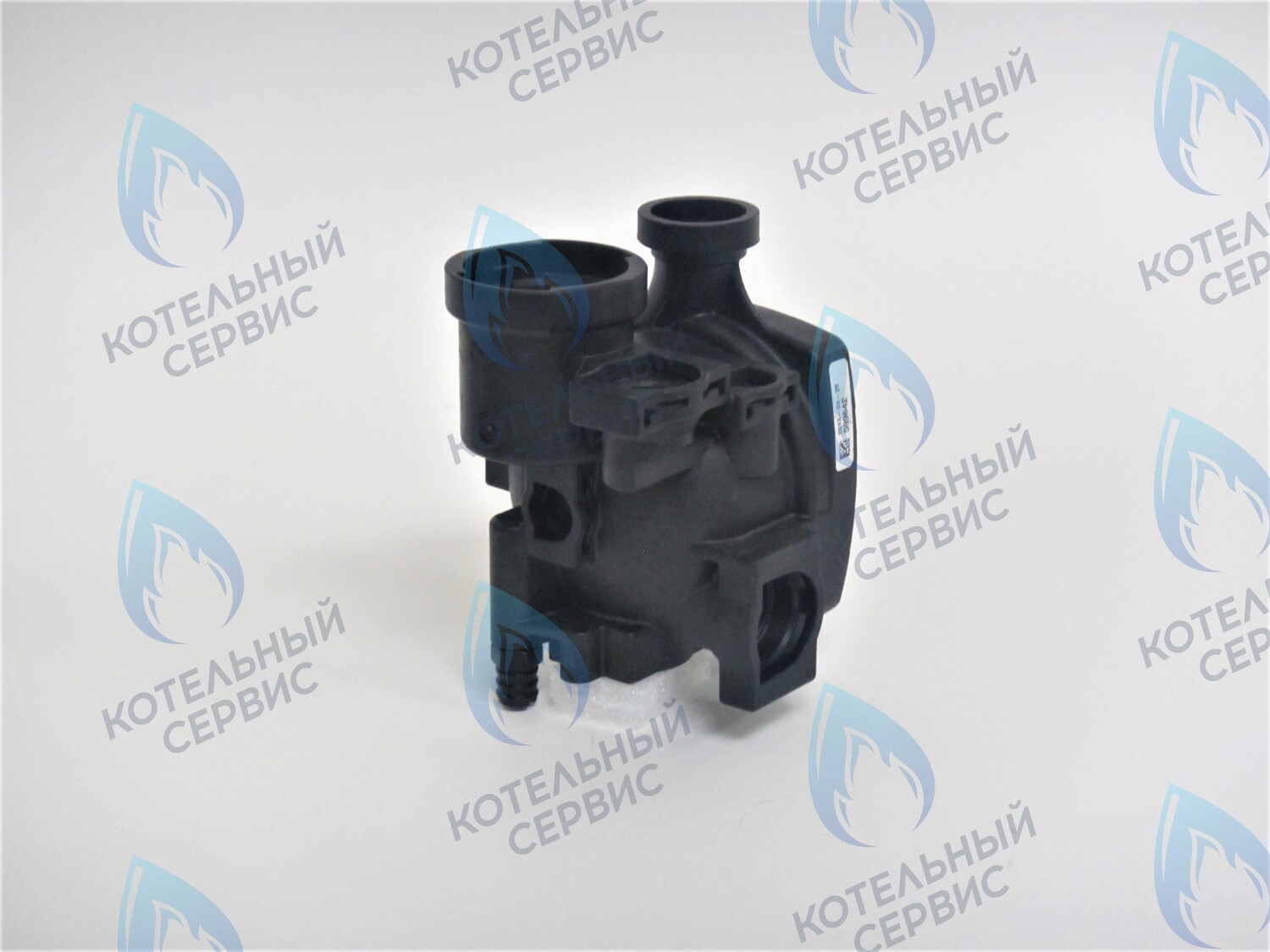 PMF01BG-NA Улитка циркуляционного насоса (отверстие сзади, два справа сбоку) FERROLI под насос GRUNDFOS (G30CCW) (без воздухоотводчика) в Санкт-Петербурге