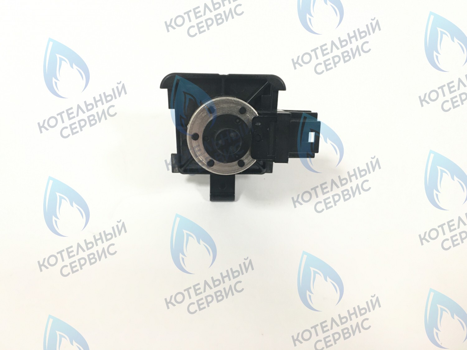 GM010 Мотор BOSCH, BUDERUS (87160113600, 87186828390, 19928669), VIESSMANN (7822764) в Санкт-Петербурге