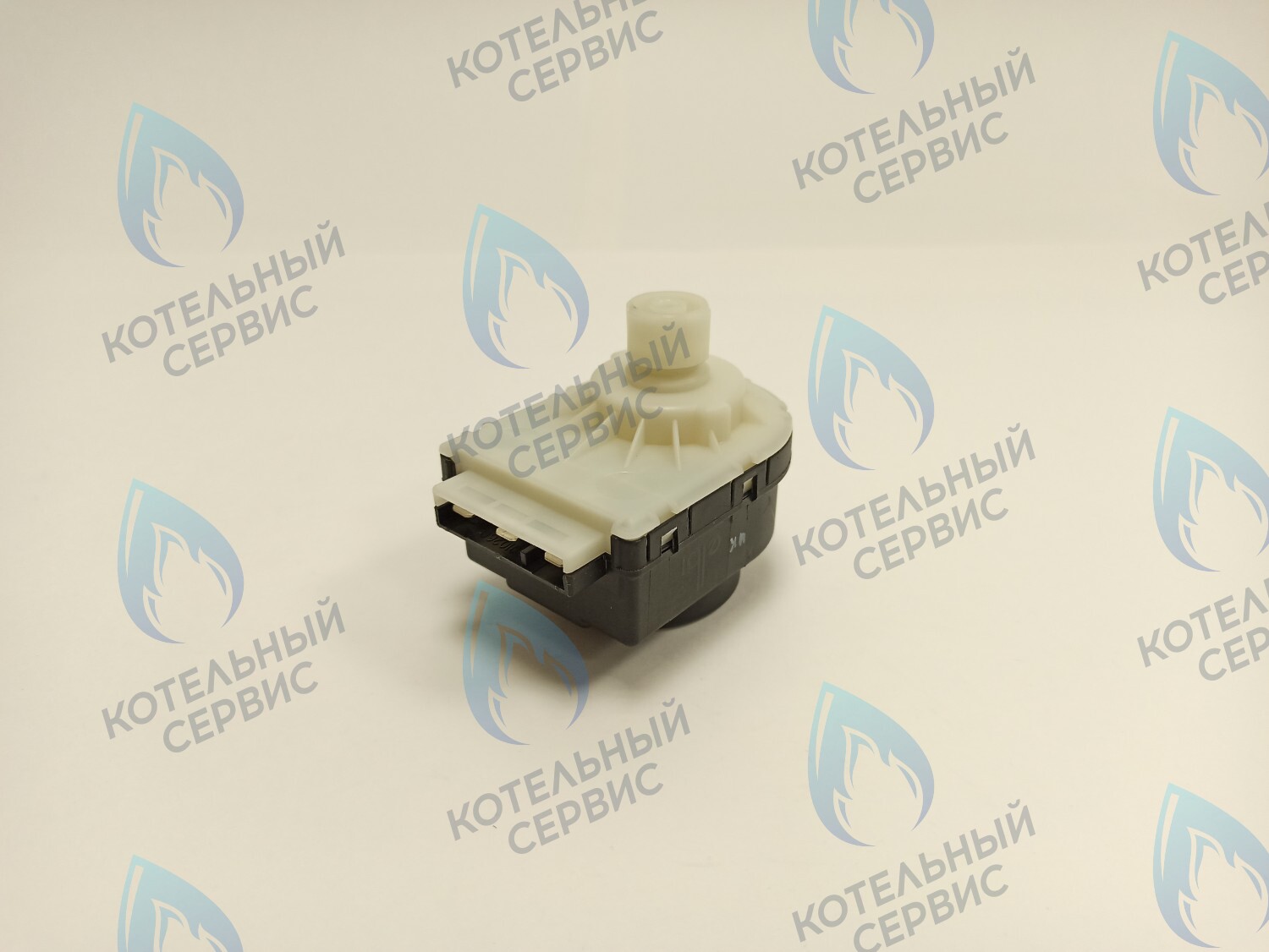 GM002 Сервопривод (мотор) трехходового клапана ARISTON (61302483-01) 10мм 220/240v (E) BAXI (5647340, 5694580, 5694581, 200025379, YYY56945811P, YYY005694581), CHAFFOTEAUX (61302483-01) в Санкт-Петербурге