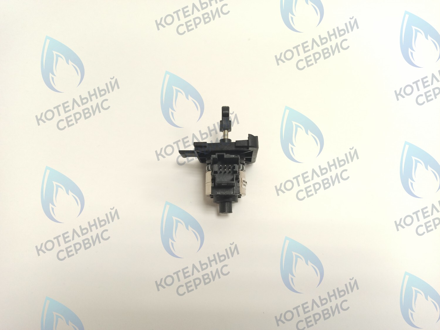 GM013 Линейный шаговый двигатель BOSCH JUNKERS Wolf 2744516 в Санкт-Петербурге