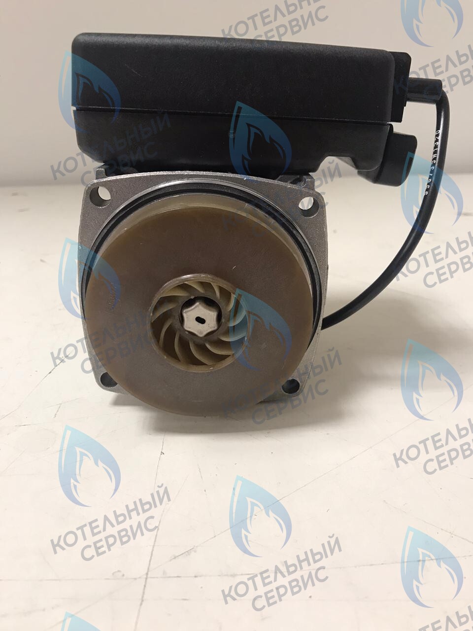 S101187 Циркуляционный насос UPER0 15-70 для конденсационного котла De Dietrich MCA 35, (против часовой стрелки) (колесо 72/30мм) в Санкт-Петербурге