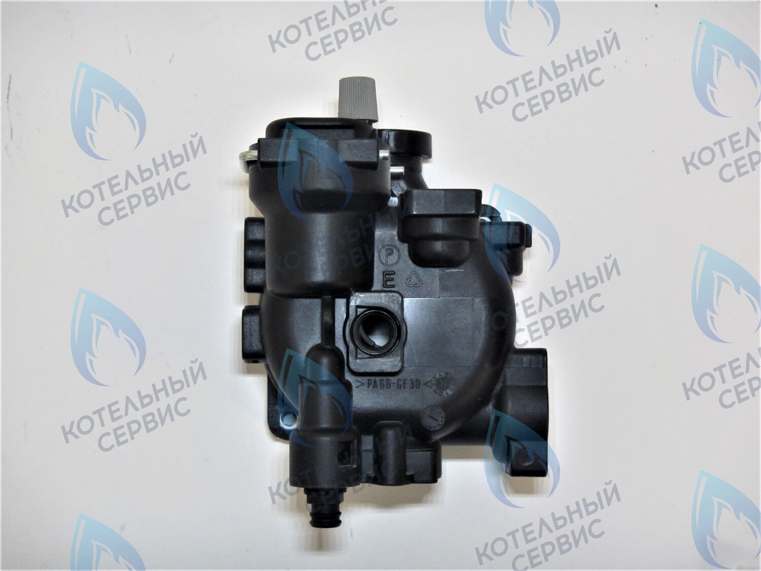 PMF01CW Улитка циркуляционного насоса (отверстие сзади, одно справа сбоку) FERROLI ARENA, DIVA под насос WILO (W21CW) в Санкт-Петербурге