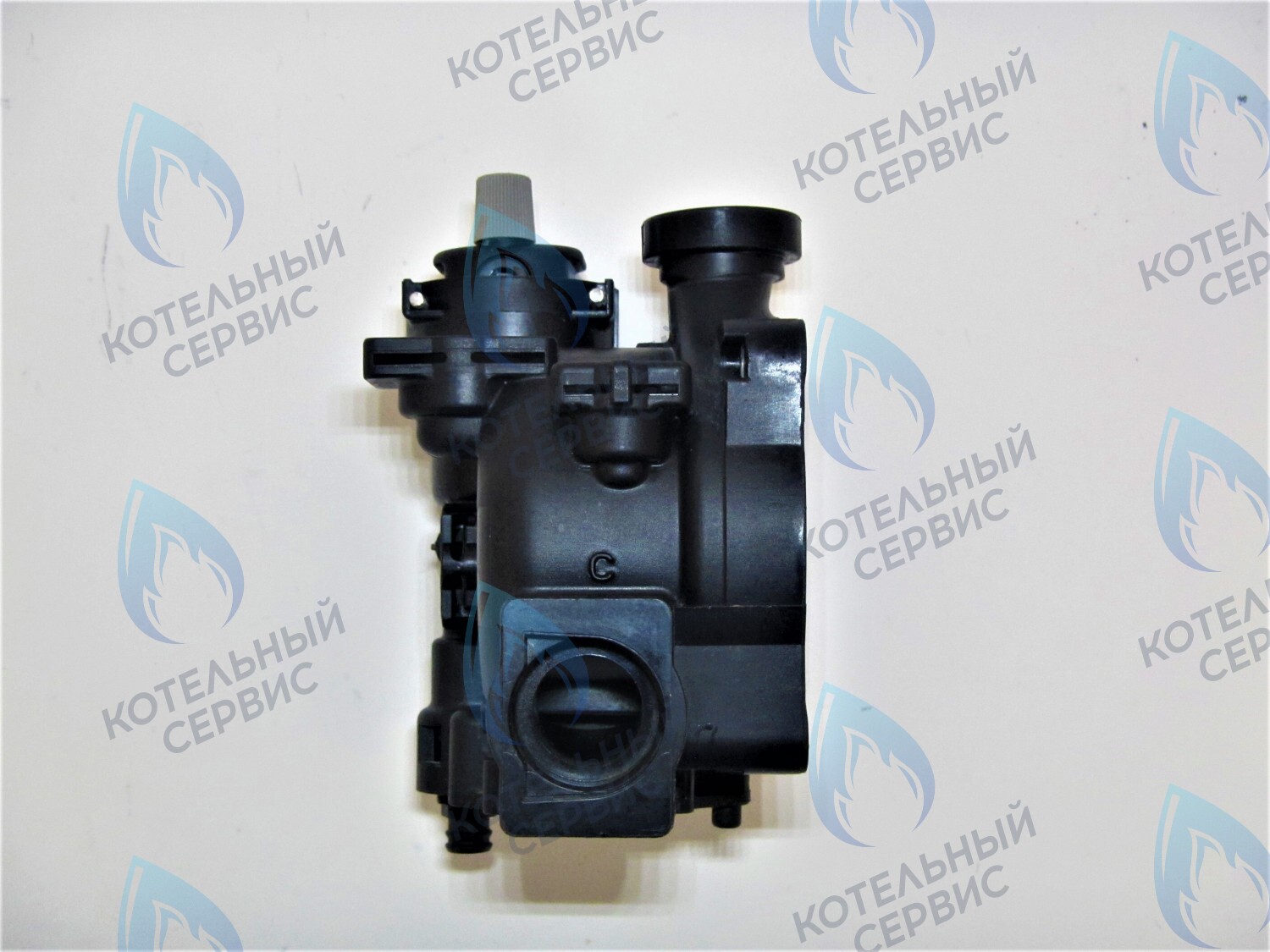 PMF01CW Улитка циркуляционного насоса (отверстие сзади, одно справа сбоку) FERROLI ARENA, DIVA под насос WILO (W21CW) в Санкт-Петербурге