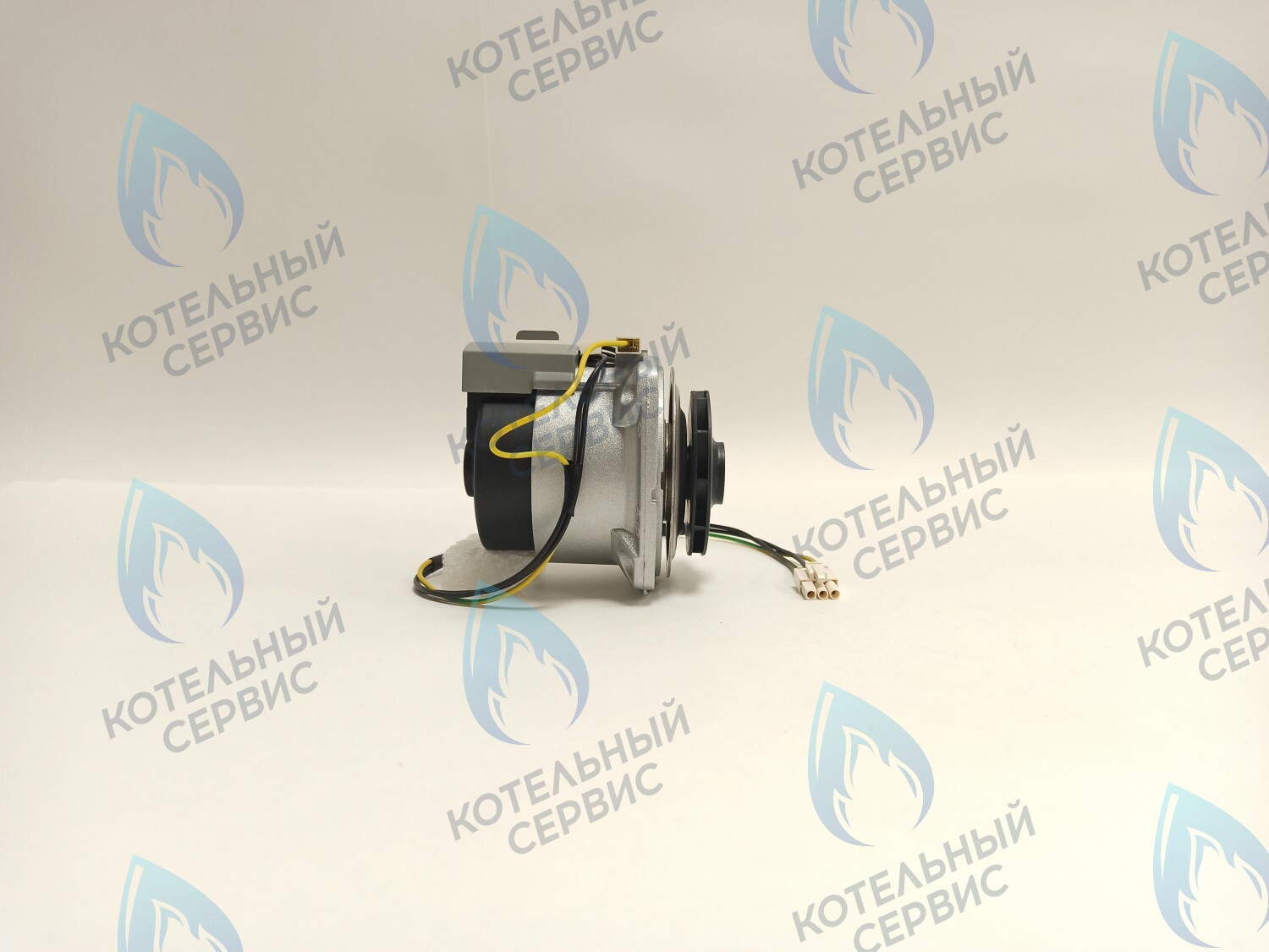 PH-W21CW50-WA82-Комп Двигатель насоса (черный пластик) (без улитки, с терминалом) (12/5, 15/5) аналог WILO 82w INTMSL15/5 HE-1 (21мм по часовой) в Санкт-Петербурге