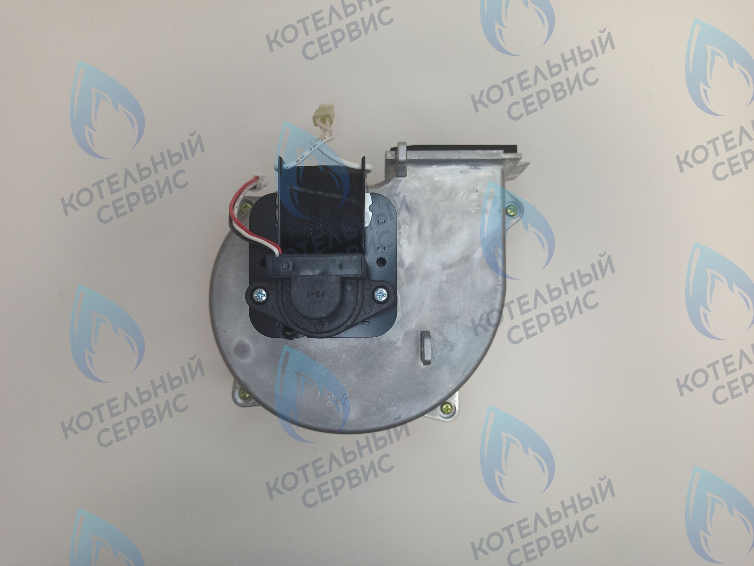 30021105A Вентилятор NAVIEN Deluxe S/C/ONE 13-24k в Санкт-Петербурге